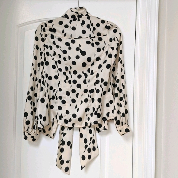 Elegant Black & White Blouse with bow - Picture 3 of 16